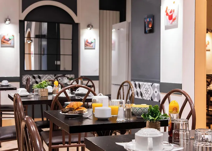 Grand De Hotel