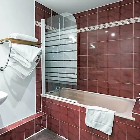 Hotel Grand De 2*