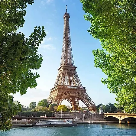 Grand De Hotel Paris