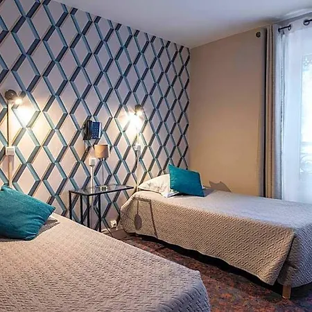 Hotel Grand De 2*