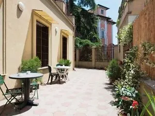 Grand De מלון