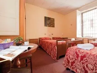 Hotel Grand De 2*