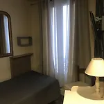 Grand De Hotel